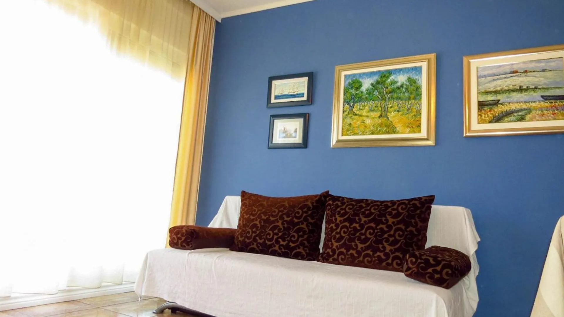 Apartments Anda Trogir