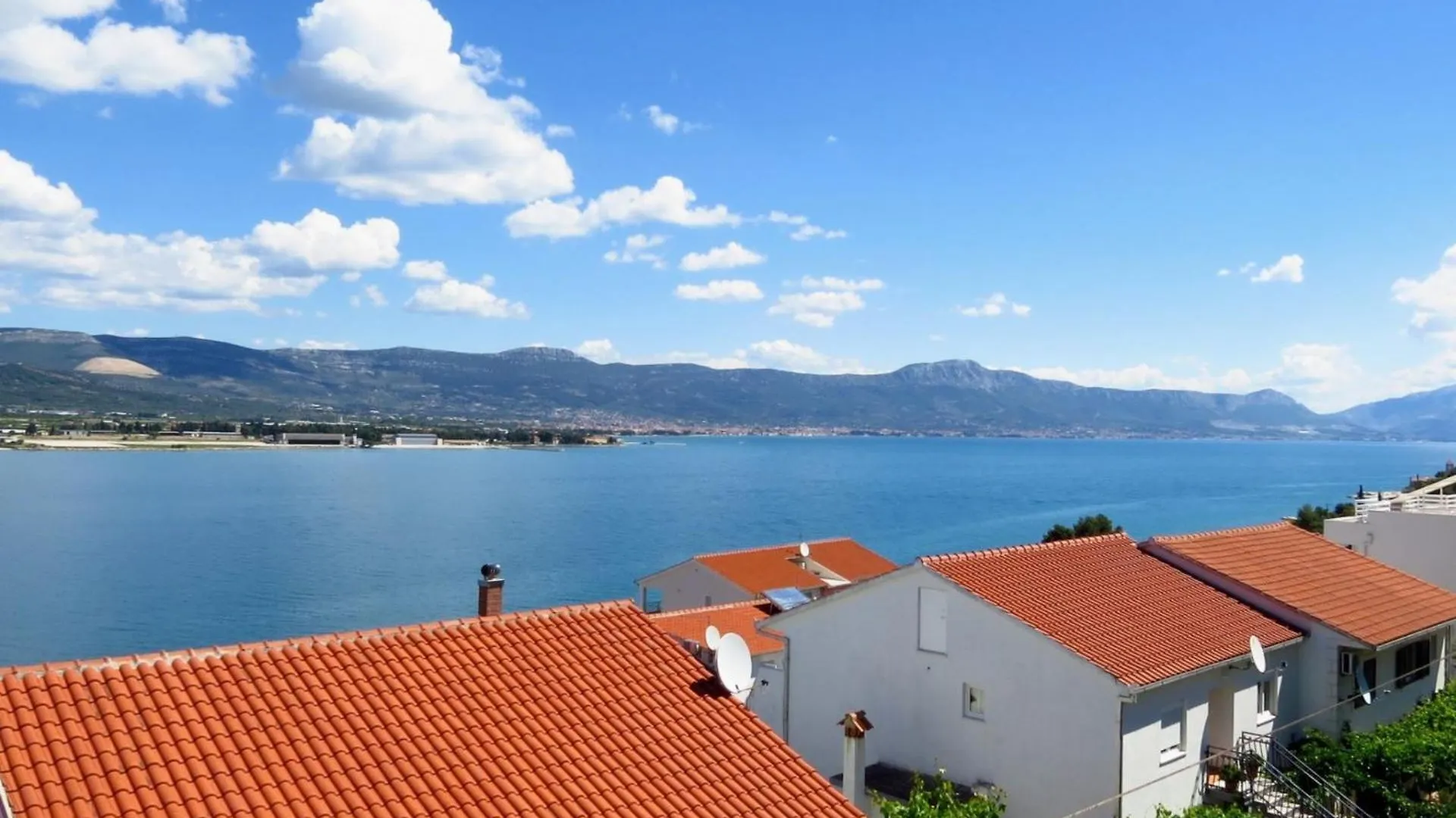 Apartments Anda Trogir 0*,  Croatia