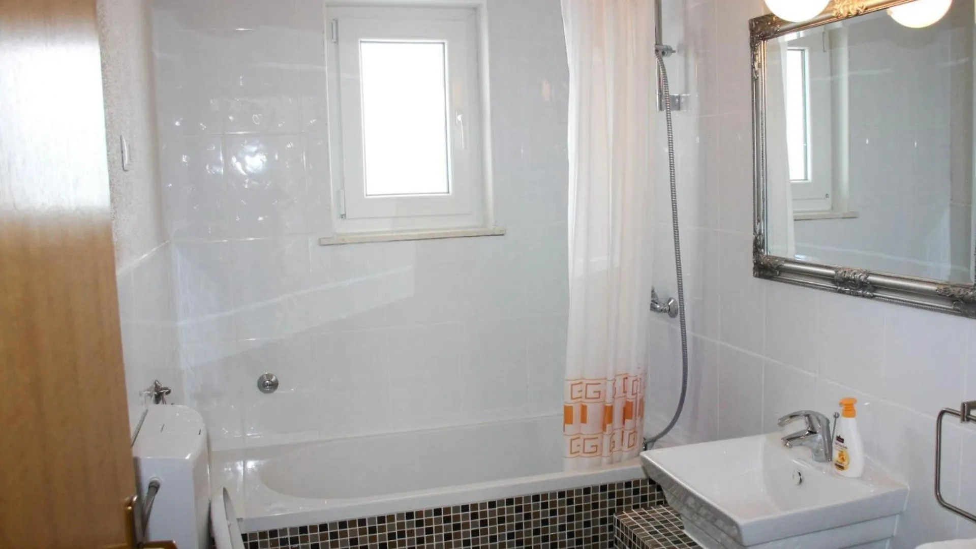Apartments Anda Trogir