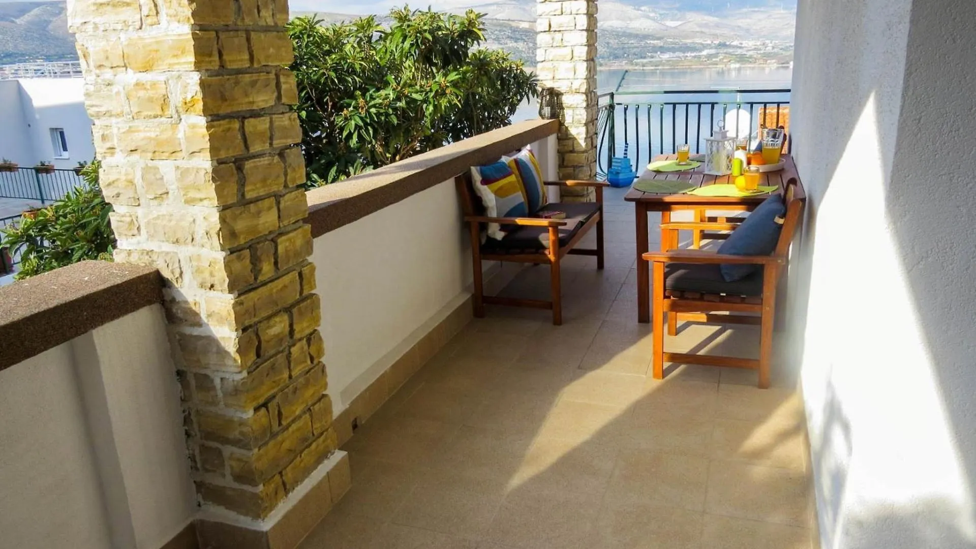 Apartments Anda Trogir